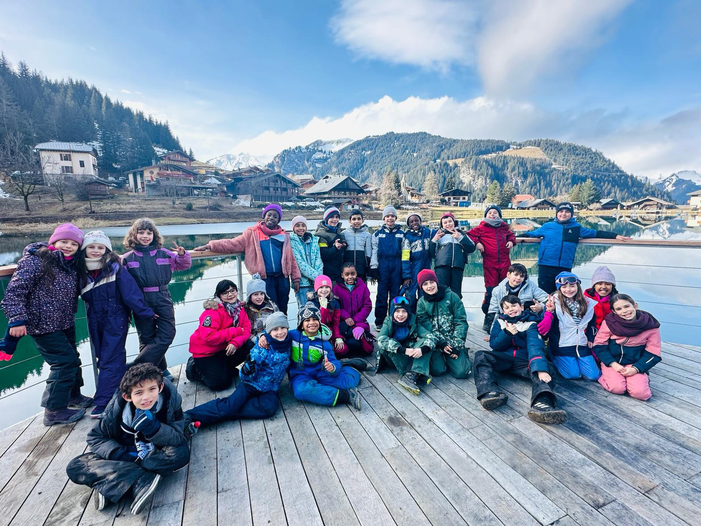 Tout schuss vers Abondance : Deux classes de CM1 de l’école des Champs-Moutons ont profité d’une semaine de découverte à la montagne pour (re)découvrir le ski et les joies de la neige. Une expérience inoubliable !